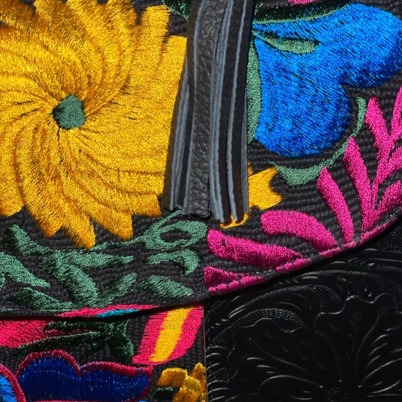 Vegan Backpack, Black backpack, Embroidered Backpack, Floral Backpack, Vegan - Picture 9 of 13